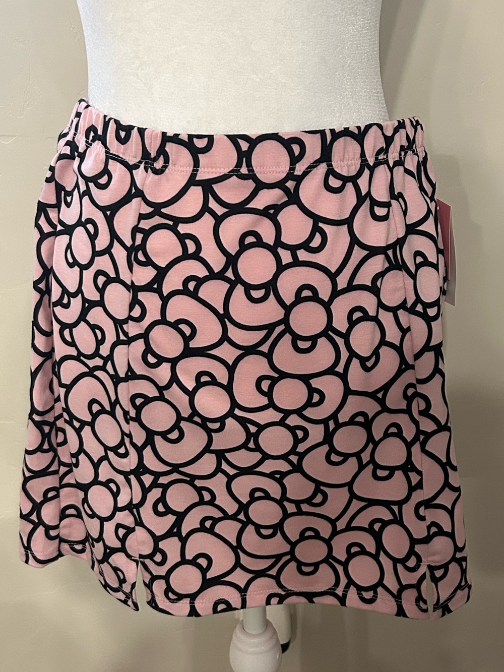 Sanrio Hello Kitty Pink  Mini Skirt Size M - NWT